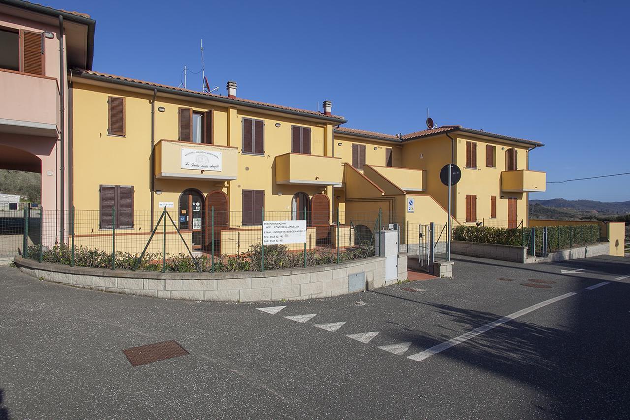 סוברטו La Fonte Degli Angeli Apartments מראה חיצוני תמונה